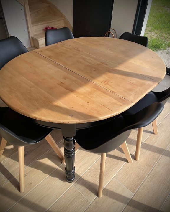 Table en bois aérogommage